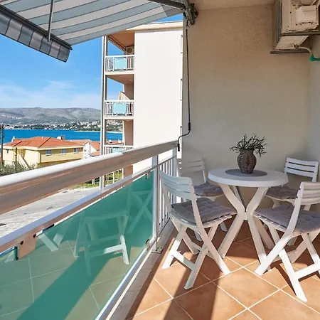 Apartament Gorgeous In Okrug Gornji *