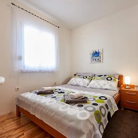 Apartament Gorgeous In Okrug Gornji *