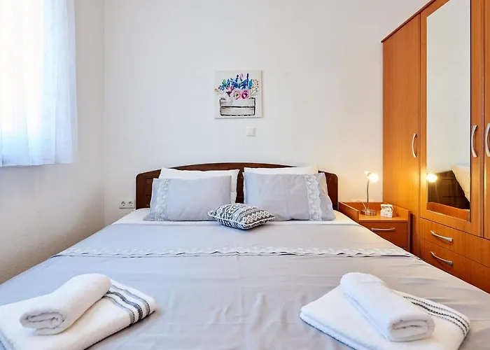Gorgeous In Okrug Gornji Appartement *